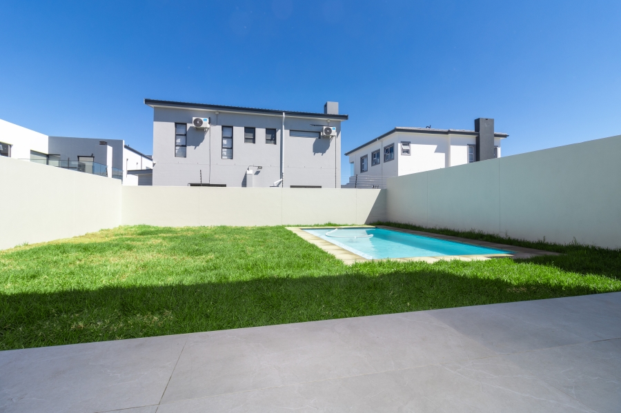 2 Bedroom Property for Sale in Sandown Western Cape